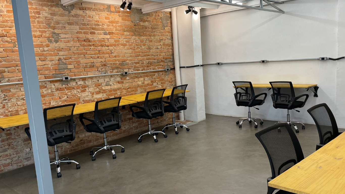 Foto Espaço — Base de Produção 2 (30 lugares)