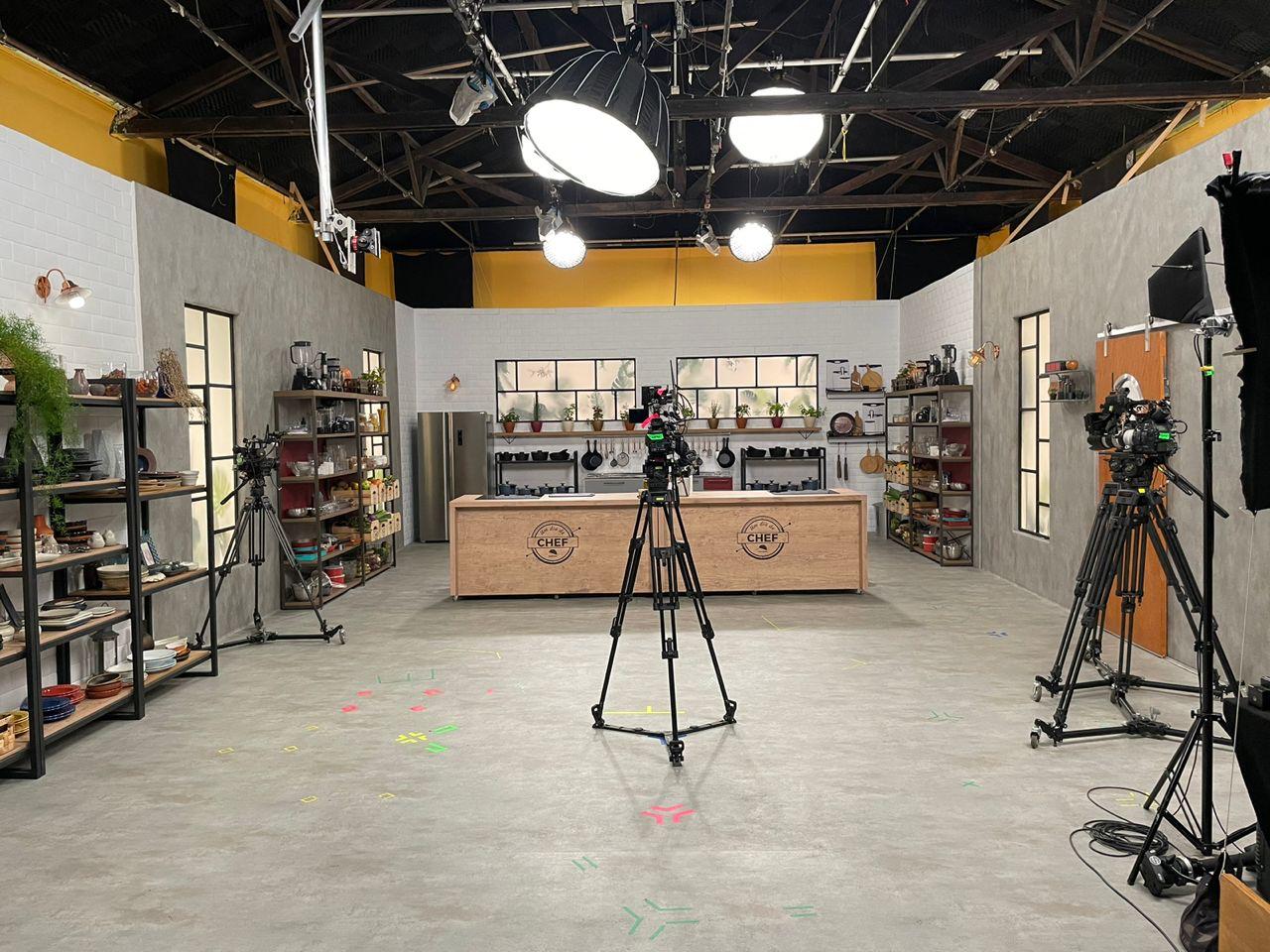 Foto Estúdio 1 — Cenário montado para programa culinário